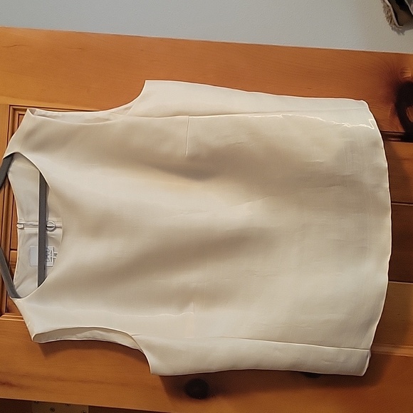 JOAN AND DAVID Ivory Silk Seeveless Top Sz 12 NWT - Picture 2 of 8